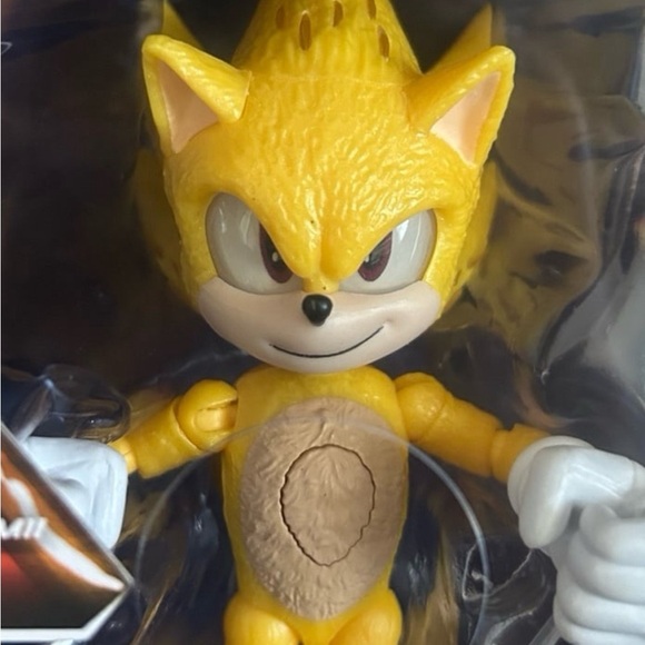 Sonic the Hedgehog 3: Super Shadow / Super Sonic Light-Up 2-Pack - Picture 3 of 12